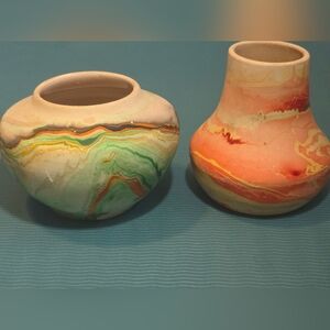 Vtg Native American Nemadji Handcrafted Painted Pottery Vases Made In USA 2 Set
